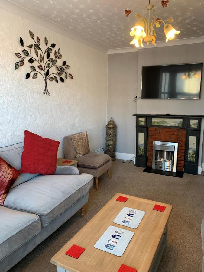 Bernards Hideout Apartment Кромър Екстериор снимка